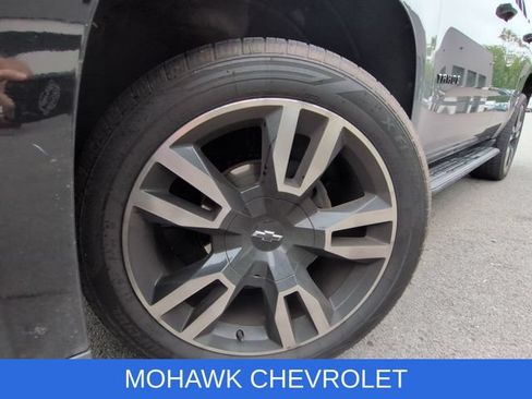 Used 2018 Chevrolet Tahoe LT w/ RST Edition AWD/4WD image 8