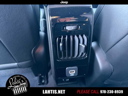 New 2026 Jeep Compass Limited image 31