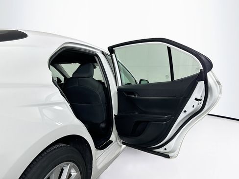 Used 2024 Toyota Camry LE image 27
