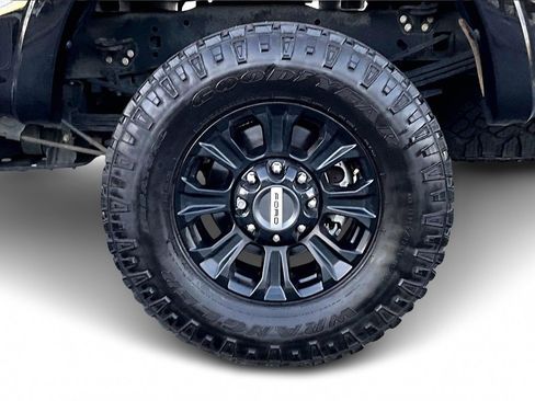 Used 2022 Ford F250 Lariat w/ Tremor Off-Road Package image 33