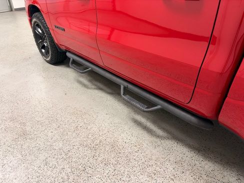 Used 2020 RAM 1500 Big Horn AWD/4WD image 14