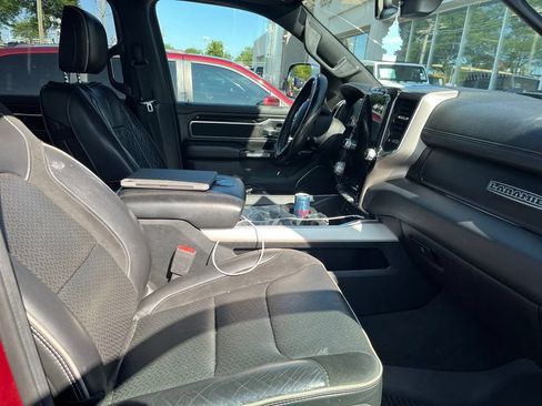 Used 2019 RAM 1500 Laramie AWD/4WD image 3