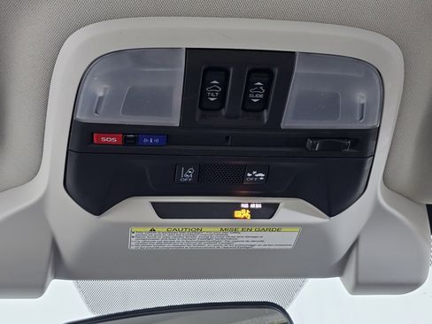 Used 2017 Subaru Impreza 2.0i Premium image 21