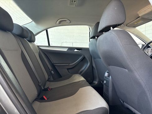 Used 2018 Volkswagen Jetta S FWD image 18