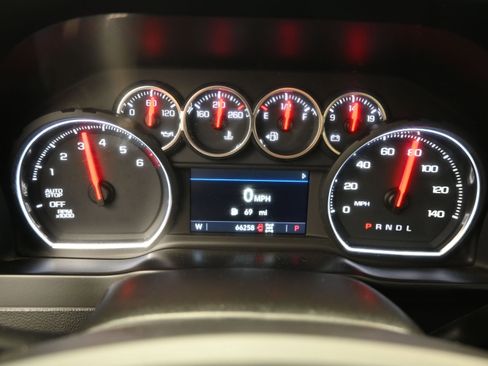 Used 2019 Chevrolet Silverado 1500 RST AWD/4WD image 12