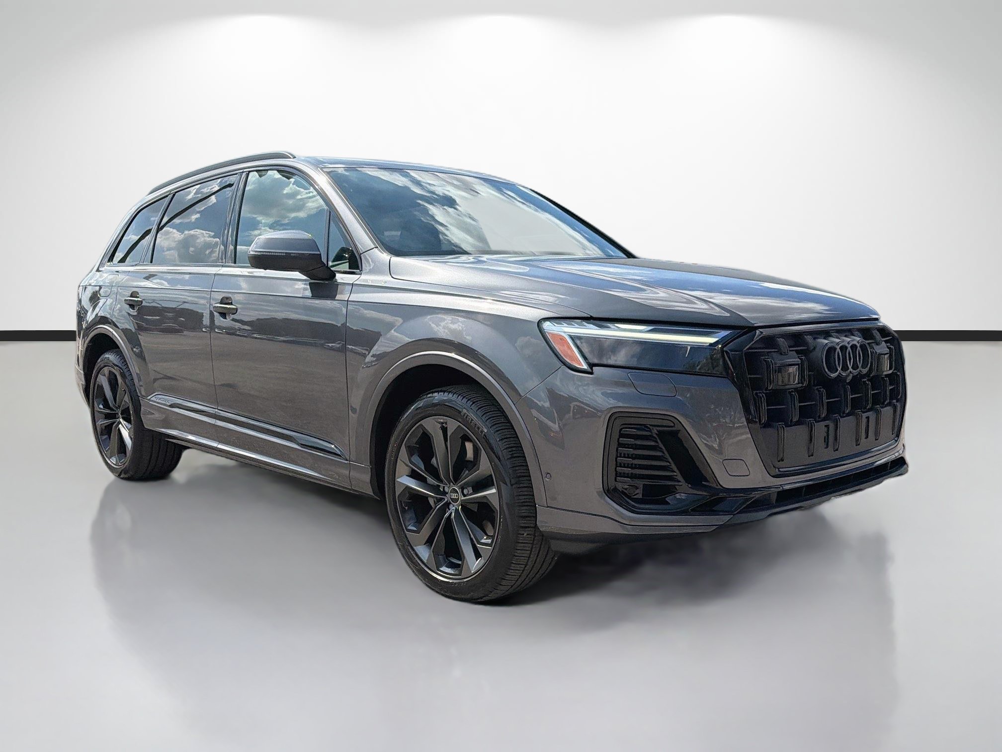Used 2025 Audi Q7 3.0T Premium Plus AWD/4WD image 1