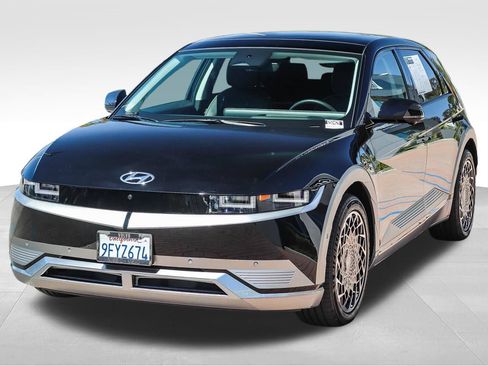 Used 2023 Hyundai Ioniq 5 Limited AWD/4WD image 3