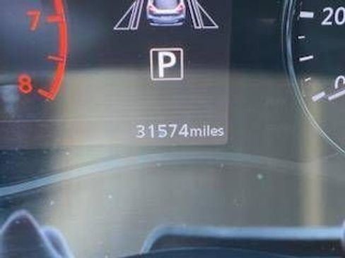 Used 2023 Nissan Kicks SR w/ SR Premium Package image 14