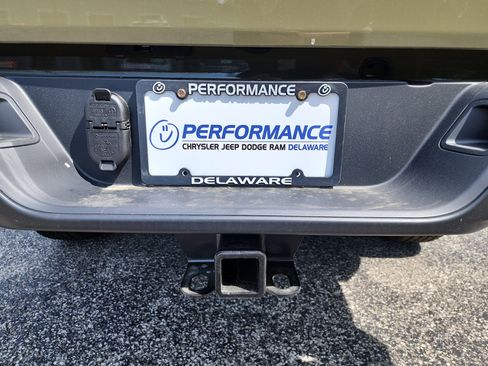 New 2025 Jeep Gladiator Sport image 29