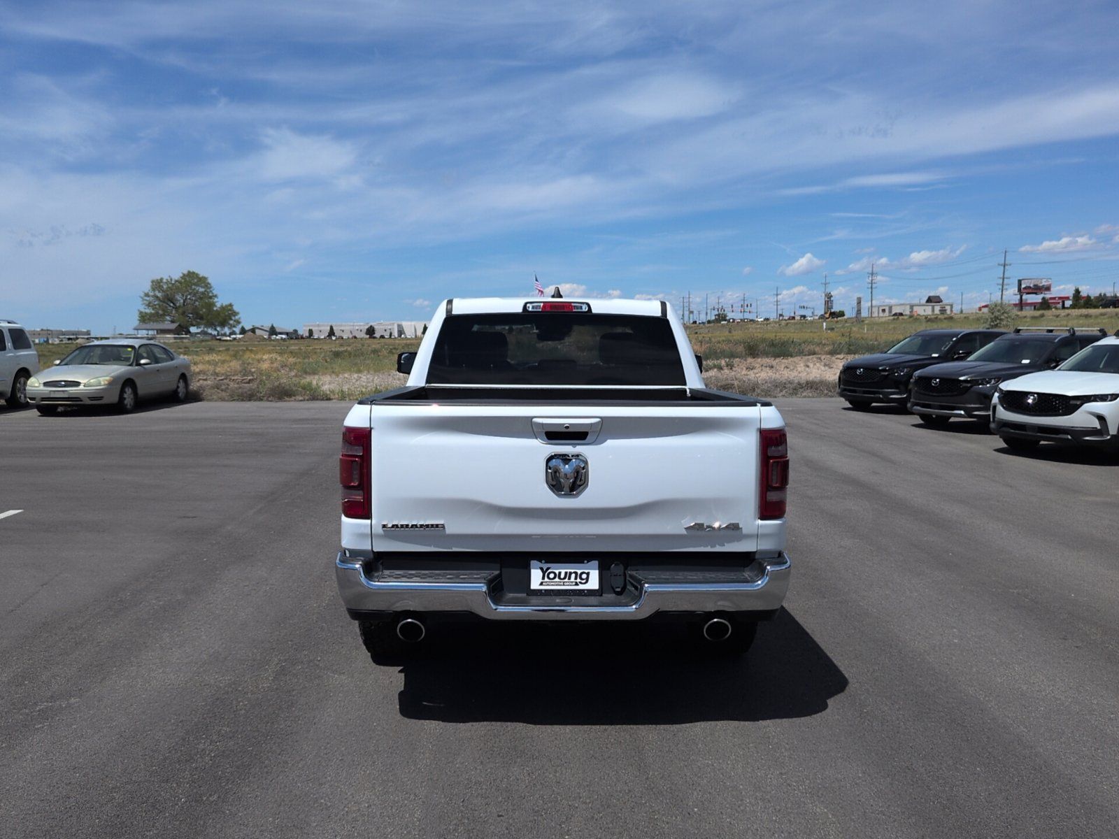 Used 2024 RAM 1500 Laramie AWD/4WD image 6