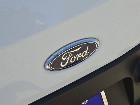Used 2024 Ford Transit 350 XLT RWD image 13