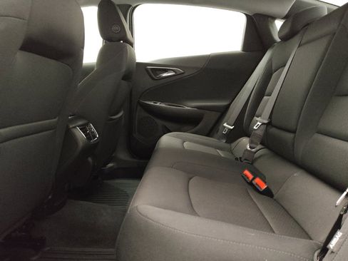 Used 2022 Chevrolet Malibu LT FWD image 18