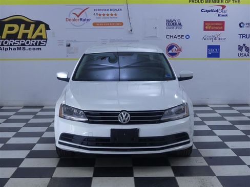 Used 2017 Volkswagen Jetta S FWD image 2