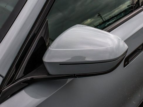 Used 2025 BMW 740i xDrive image 50