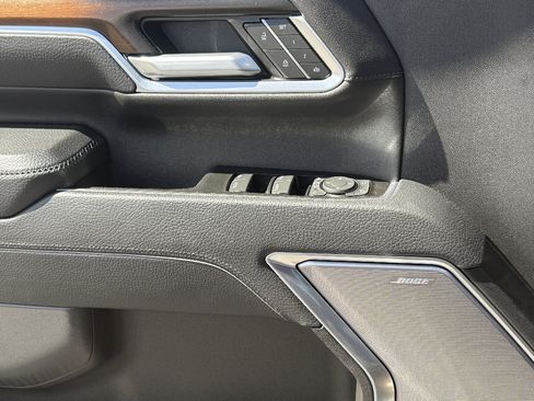 Used 2025 GMC Sierra 3500 Denali w/ Denali Reserve Package image 19