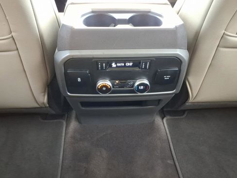 Used 2019 Ford Expedition XLT w/ Equipment Group 202A RWD image 20