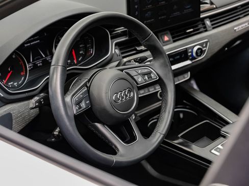 Used 2023 Audi A4 2.0T Premium w/ Convenience Package image 20