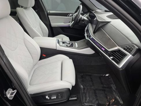 Used 2025 BMW X5 sDrive40i w/ M Sport Package RWD image 26