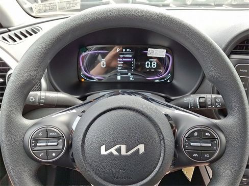 New 2025 Kia Soul LX w/ LX Technology Package image 13