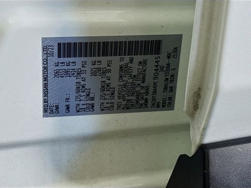 Used 2023 Nissan Rogue SV image 40