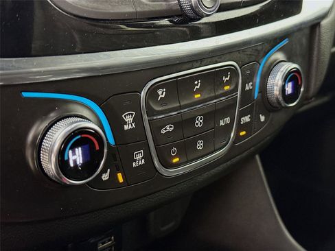 Used 2023 Chevrolet Traverse RS w/ LPO, Floor Liner Package image 17