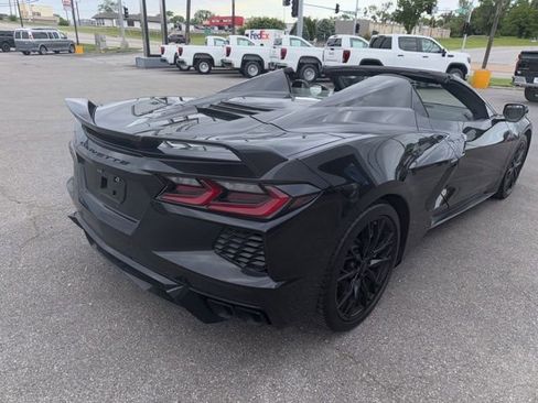 Used 2024 Chevrolet Corvette Stingray Preferred Conv w/ Z51 Performance Package RWD image 16