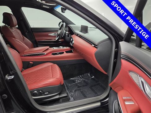 Used 2023 Genesis GV70 3.5T Sport w/ Sport Prestige Package image 16
