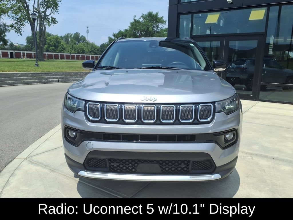 Used 2022 Jeep Compass Limited AWD/4WD image 2