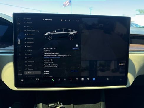 Used 2022 Tesla Model X AWD/4WD image 6