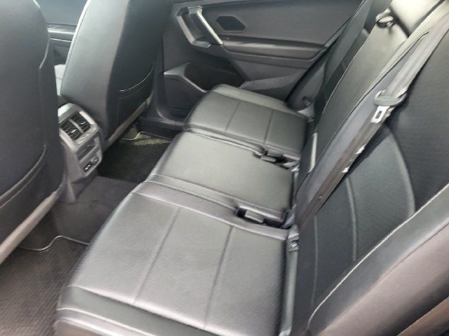 Used 2019 Volkswagen Tiguan SE w/ Panoramic Sunroof Package AWD/4WD image 22