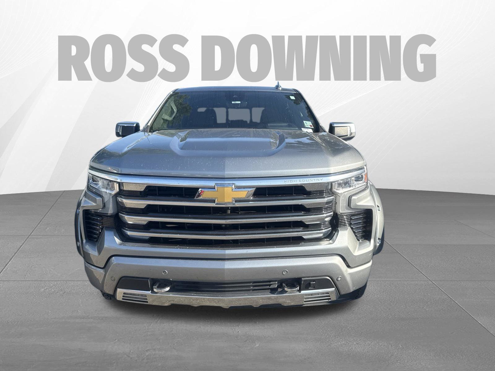 Used 2023 Chevrolet Silverado 1500 High Country w/ Technology Package AWD/4WD image 2