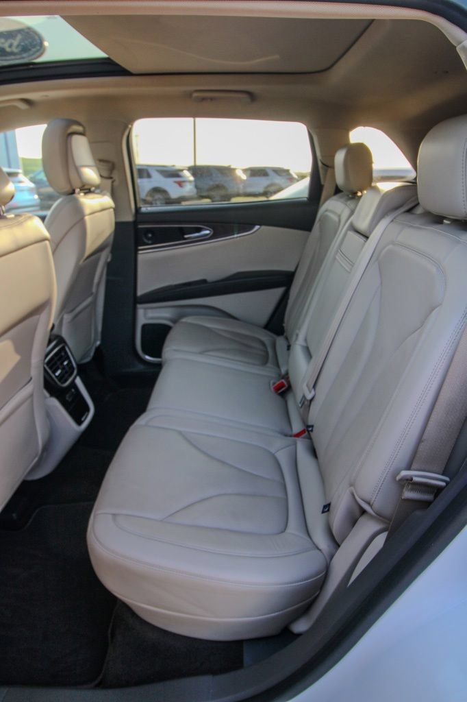 Used 2020 Lincoln Nautilus Reserve AWD/4WD image 8