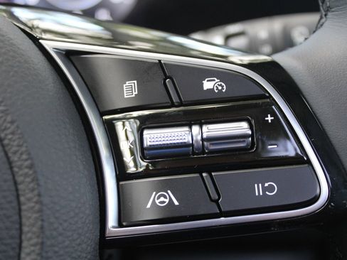 New 2026 Kia Seltos EX FWD image 28