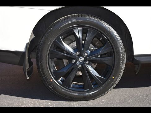 Used 2018 Nissan Pathfinder SL w/ Midnight Edition Package image 40