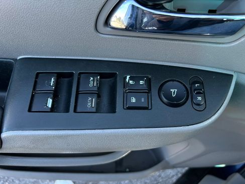Used 2015 Honda Odyssey LX image 36