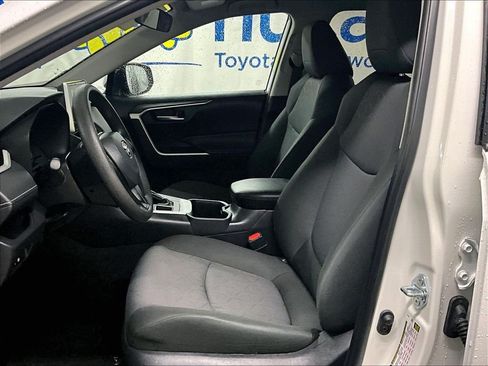 Certified 2025 Toyota RAV4 XLE AWD/4WD image 9