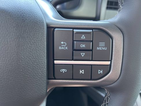 New 2026 Ford F250 Lariat w/ Black Appearance Package AWD/4WD image 17