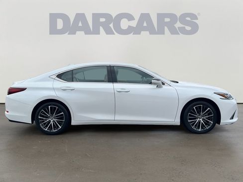 Certified 2024 Lexus ES 350 w/ Premium Package image 5