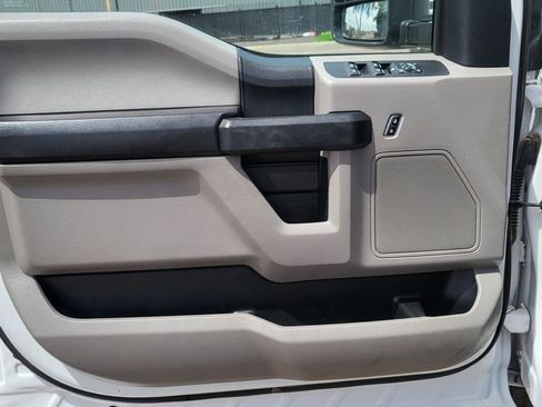 Used 2018 Ford F250 XL w/ Power Equipment Group AWD/4WD image 19