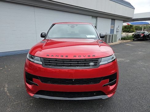 Used 2025 Land Rover Range Rover Sport Dynamic SE AWD/4WD image 6
