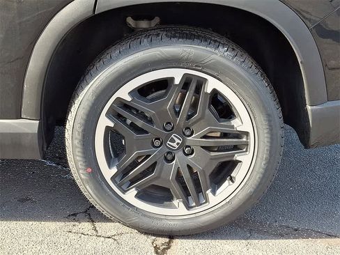 New 2026 Honda Pilot Touring image 7