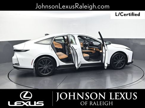 Used 2026 Lexus ES 350h AWD w/ Cold Area Package image 31