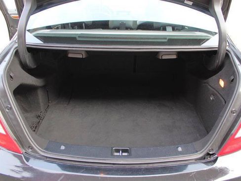 Used 2011 Mercedes-Benz C 300 4MATIC Sedan image 25