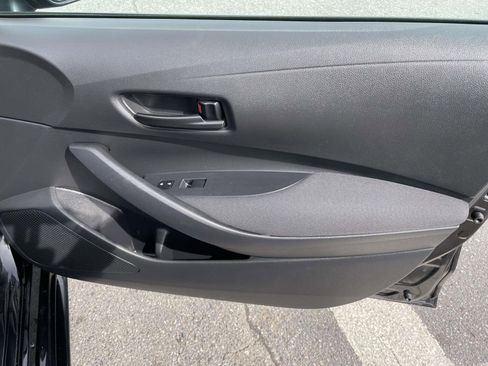 Used 2023 Toyota Corolla LE image 38