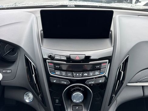 Used 2024 Acura RDX SH-AWD image 25