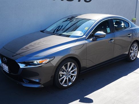 Used 2020 MAZDA MAZDA3 Sedan w/ Preferred Package image 7