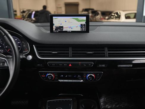 Used 2018 Audi Q7 3.0T Prestige image 23