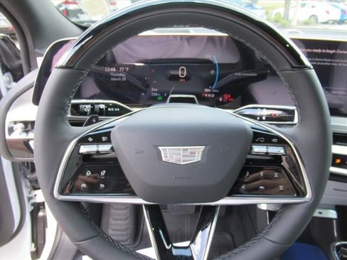 New 2026 Cadillac Lyriq Premium Luxury image 22