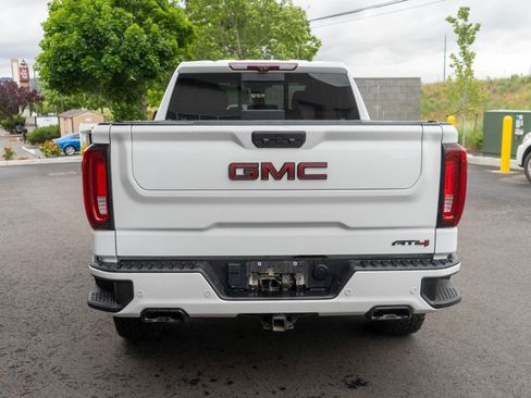 Used 2022 GMC Sierra 1500 AT4 w/ AT4 Premium Package AWD/4WD image 6