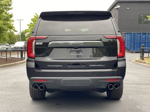 Used 2023 GMC Yukon Denali Ultimate AWD/4WD image 17